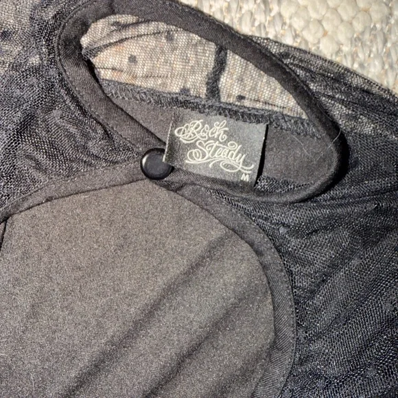 RockSteady Black Mesh Cap Sleeve Blouse - Picture 5 of 6